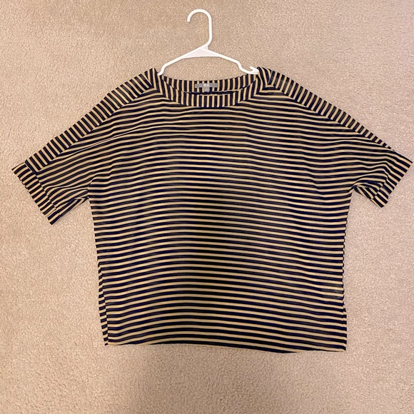 Women Uniqlo Striped Tops (set of 2) - Picture 2 of 6